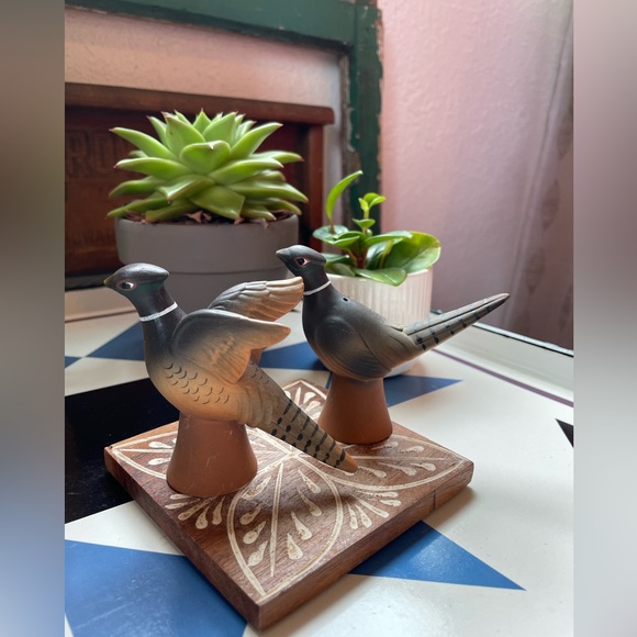 Pottery Barn Pheasant Salt and Pepper Shakers - Picture 2 of 9